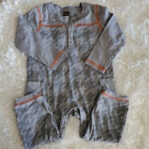 18-24 month onsie by Tea. Excellent condition